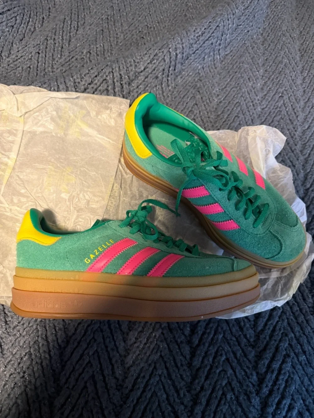 adidas Green Pink Yellow Women's Sneakers. - Picture 7 of 8